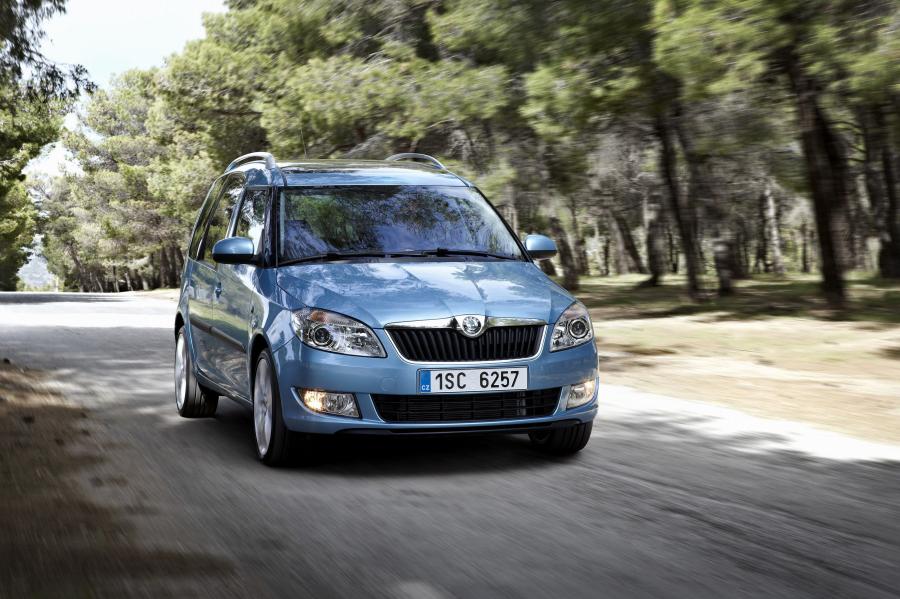  Skoda Roomster 2010 года  (фото 30 из 46)